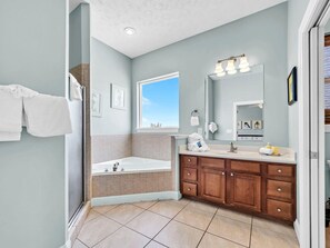 Apartment, Mehrere Betten (Vista del Mar I Rest-A-While 201) | Badezimmer