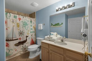 Condo, Multiple Beds (Ocean Villa 1101) | Bathroom | Free toiletries, towels, soap, toilet paper
