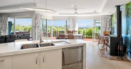 RidgeRaj - Kerikeri Holiday Home