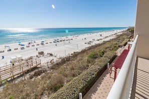 Lägenhet - 1 kingsize-säng med bäddsoffa (Majestic Beach Towers 1-314) | Strand | På stranden