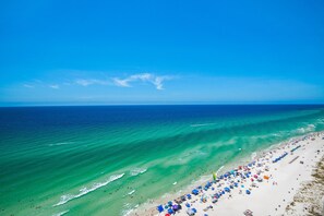 Studio, 1 King Bed (Majestic Beach Towers 1-2109) | Beach