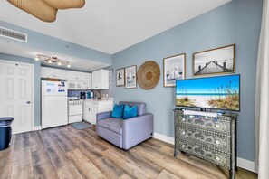 Interior - Majestic Beach Towers 1-2109 (Panama City Beach)