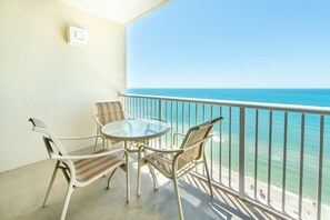 Condo, 1 cama Queen e sofá-cama (Majestic Beach Towers 1-1706) | Área da propriedade
