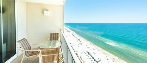 Lägenhet - 1 queensize-säng med bäddsoffa (Majestic Beach Towers 1-1706) | Boendeområde