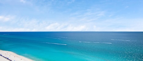 Appartement, meerdere bedden (Grandview East 1602) | Strand | Aan het strand