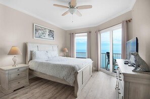 Condo, várias camas (Grandview East 1602) | 3 quartos, Wi-Fi