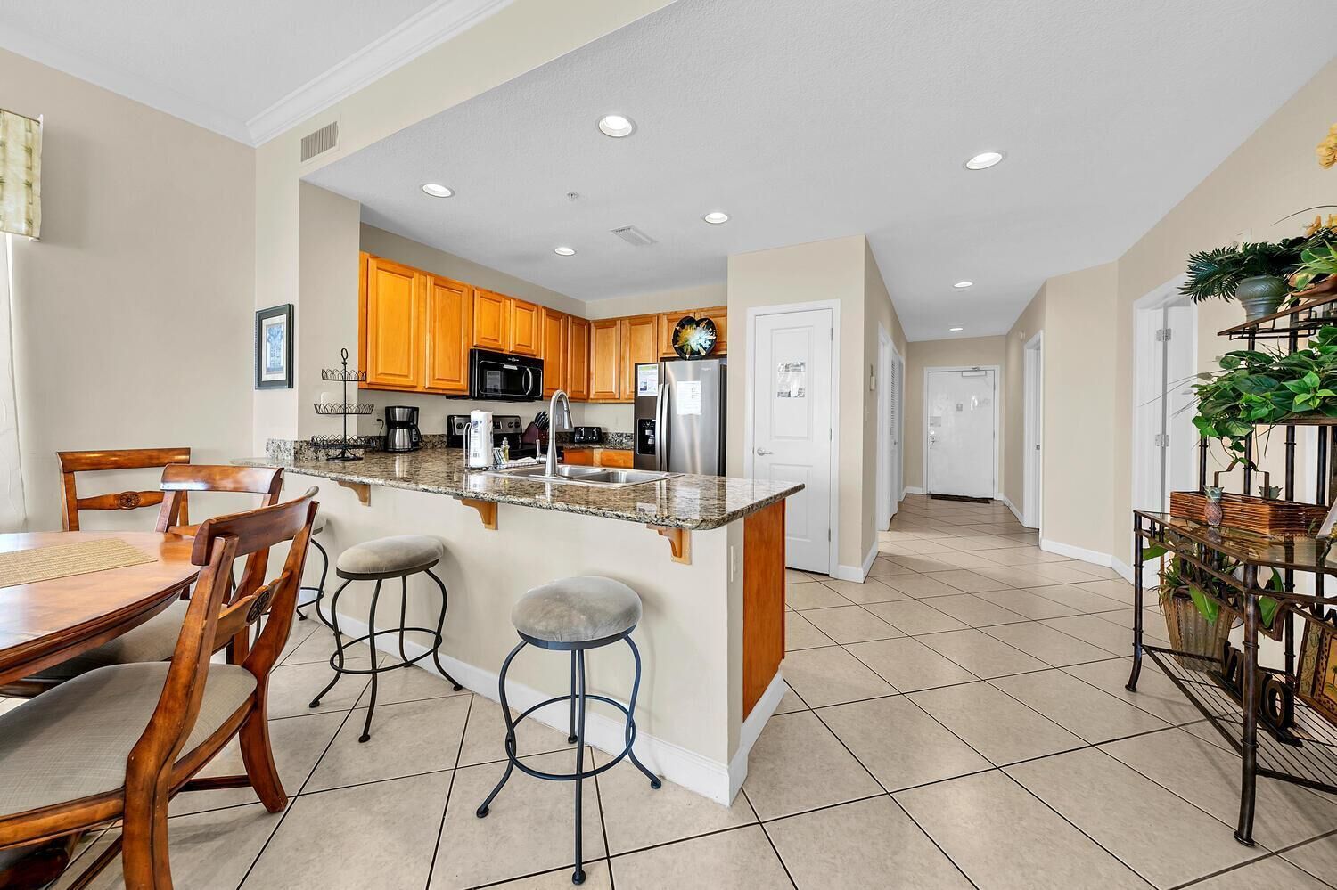 Apartment, Mehrere Betten (Grandview East 1405) | Eigene Küche