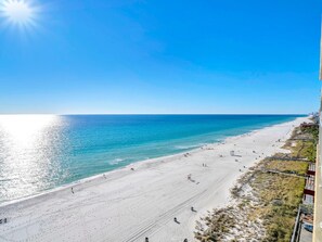 Lejlighed - flere senge (Grandview East 1004) | Strand | På stranden
