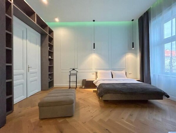 1 bedroom, desk, iron/ironing board, free WiFi