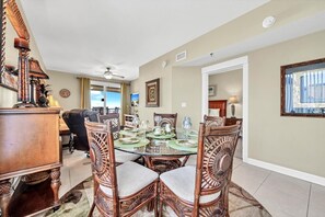 Dining - Grand Panama 1-409 (Panama City Beach)
