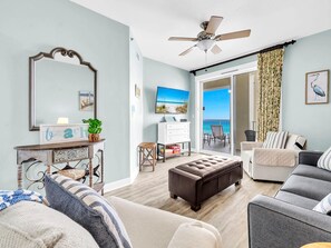 Living area - Grand Panama 1-1401 (Panama City Beach)