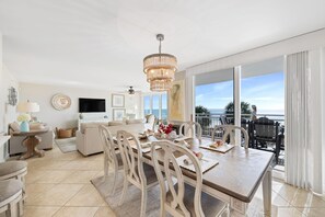 Lejlighed - flere senge (SeaSpray West 304- Gulf Front) | Spiseområde