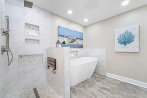 Condo, Multiple Beds (Windemere 708) | Bathroom | Free toiletries, shampoo, toilet paper - Windemere 708 (Pensacola)