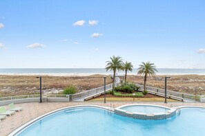 Lejlighed - flere senge (Spanish Key 603) | Pool | Indendørs pool