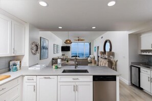 Lägenhet - flera sängar (Spanish Key 603) | Eget kök | Ugn, brödrost och pappersservetter