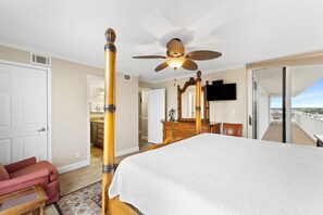Condo, várias camas (SeaSpray Riverside 815*) | Ferros/tábuas de passar roupa, Wi-Fi