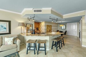 Apartment, Mehrere Betten (Perdido Towers West 907) | Innenbereich