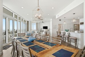 Condo, Multiple Beds (Vista Del Mar 305) | Dining