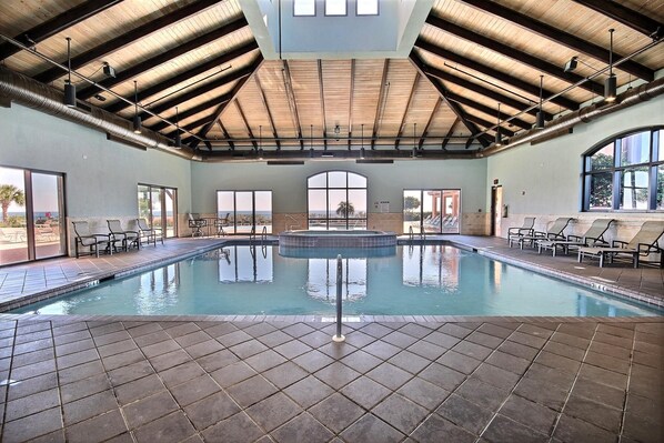 Bloc d'apartaments, diversos llits (Seachase 404W) | Piscina | Piscina coberta i piscina a l'aire lliure