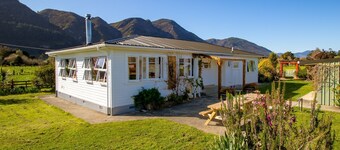 Totara Glen - Bucolic retreat in peaceful countryside