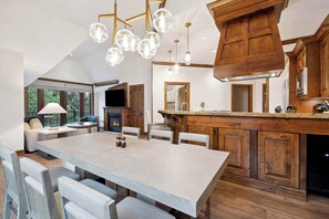 Interior - The Aspen Mountain Residences 27B - 1 Bedroom Platinum (Aspen)