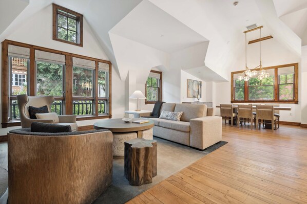 TV, fireplace - The Aspen Mountain Residences 40ABC - 3 Bedroom Residence (Aspen)