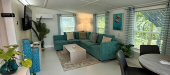 Shady Acres Owner’s Suite