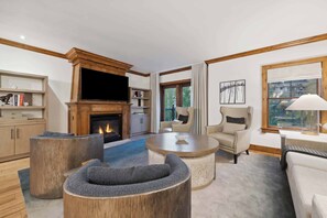 TV, fireplace - The Aspen Mountain Residences 47AB - 2 Bedroom Residence (Aspen)