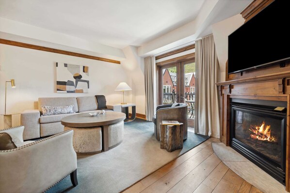 Télévision, cheminée