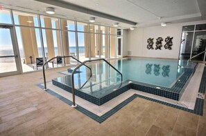 Apartment, Mehrere Betten (Vista Del Mar 206) | Pool | Innenpool