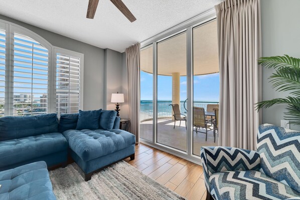 Living area - Beach Colony East 5A (Pensacola)