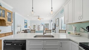 公寓客房, 多張床 (Molokai Villas Riverside 5B) | 私人廚房