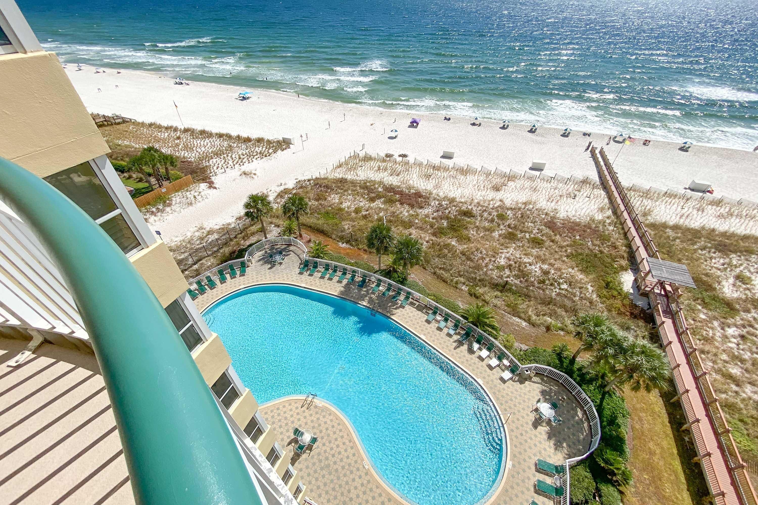 Apartment, Mehrere Betten (Beach Colony East 8C) | Pool | Innenpool, Außenpool