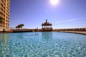 Condo, Berbilang Katil (Summer House 1501B) | Kolam renang | Kolam renang tertutup, kolam renang terbuka 