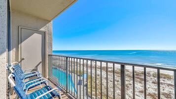 Condo, Multiple Beds (Phoenix X 603) | Property grounds