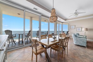 Apartment, Mehrere Betten (La Playa 1202) | Speisen