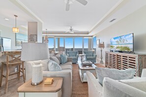 コンドミニアム ベッド (複数台) (La Playa 1202) | リビング エリア | テレビ