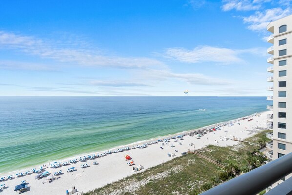 公寓式客房, 多张床 (Indigo East 1504) | 海滩 | 在海滩