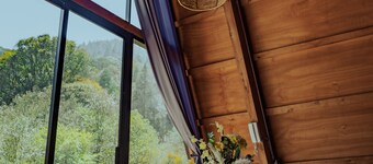 นิดู คาบาญัส & โฮลิสติกา