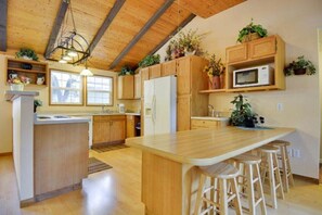 茶具/咖啡用具、冰箱、微波炉、烤箱
