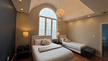 6 chambres, bureau, Wi-Fi, draps fournis
