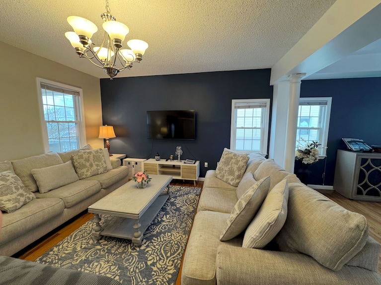 Beach Mansion 1 Block To Beach Sleeps 16+ Large Groups & Family Trips - Lake Lefferts, NJ