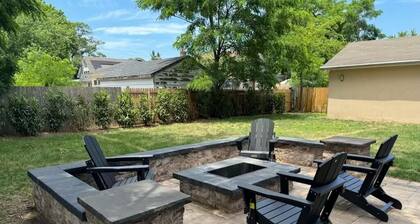 Beach Mansion • 1 Block to Beach • Sleeps 16+ • Large Groups & Family Trips