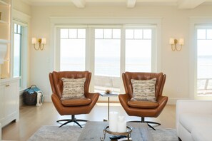 Téléviseur connecté, foyer, jeux vidéo