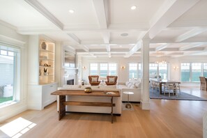 Téléviseur connecté, foyer, jeux vidéo