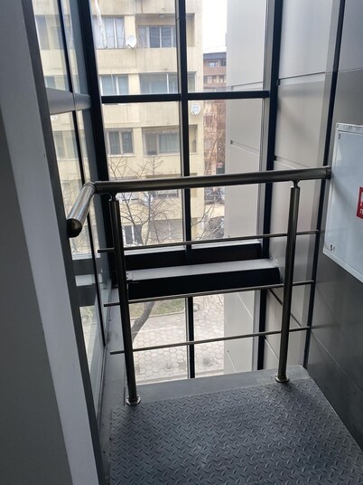 A fully furnished compact  Studio in the top center of Blagoevgrad, Mall