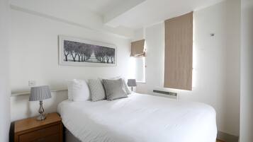 1 bedroom, in-room safe, iron/ironing board, free WiFi