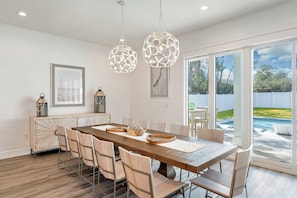 Dining - Ovation: Pool, Beach, Sleeps 21! (Santa Rosa Beach)