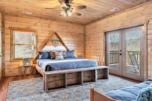 8 habitaciones, tabla de planchar con plancha y cuna de viaje