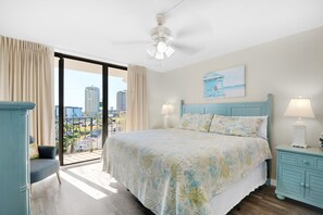 ์ฝ๋, ์นจ๋(์ฌ๋ฌ ๊ฐ) (Edgewater Tower 1-412) | WiFi
